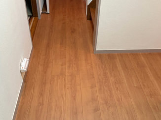 小工事 フローリング上張りでフカフカを解消した床